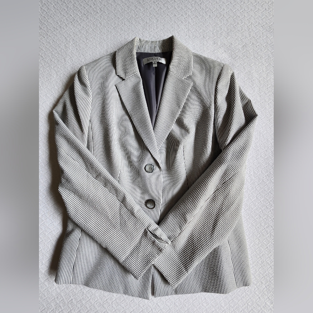 KASPER Seersucker Gray and White Classic Tailored Suit Jacket | Blazer. Size 6. - Picture 7 of 11